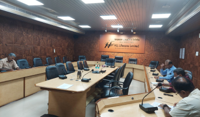 2 उच्च कार्यपालकों के लिए प्रतियोगिता